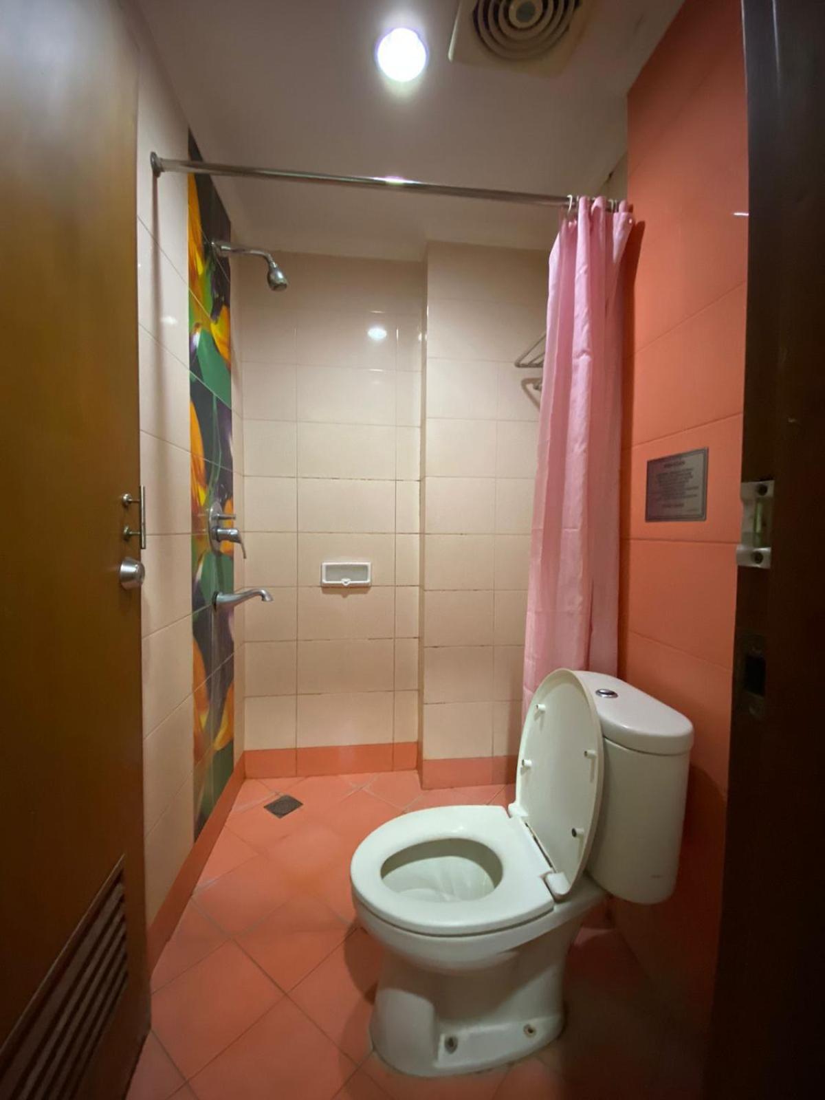 Karsa Utama Hotel Jakarta Exterior foto