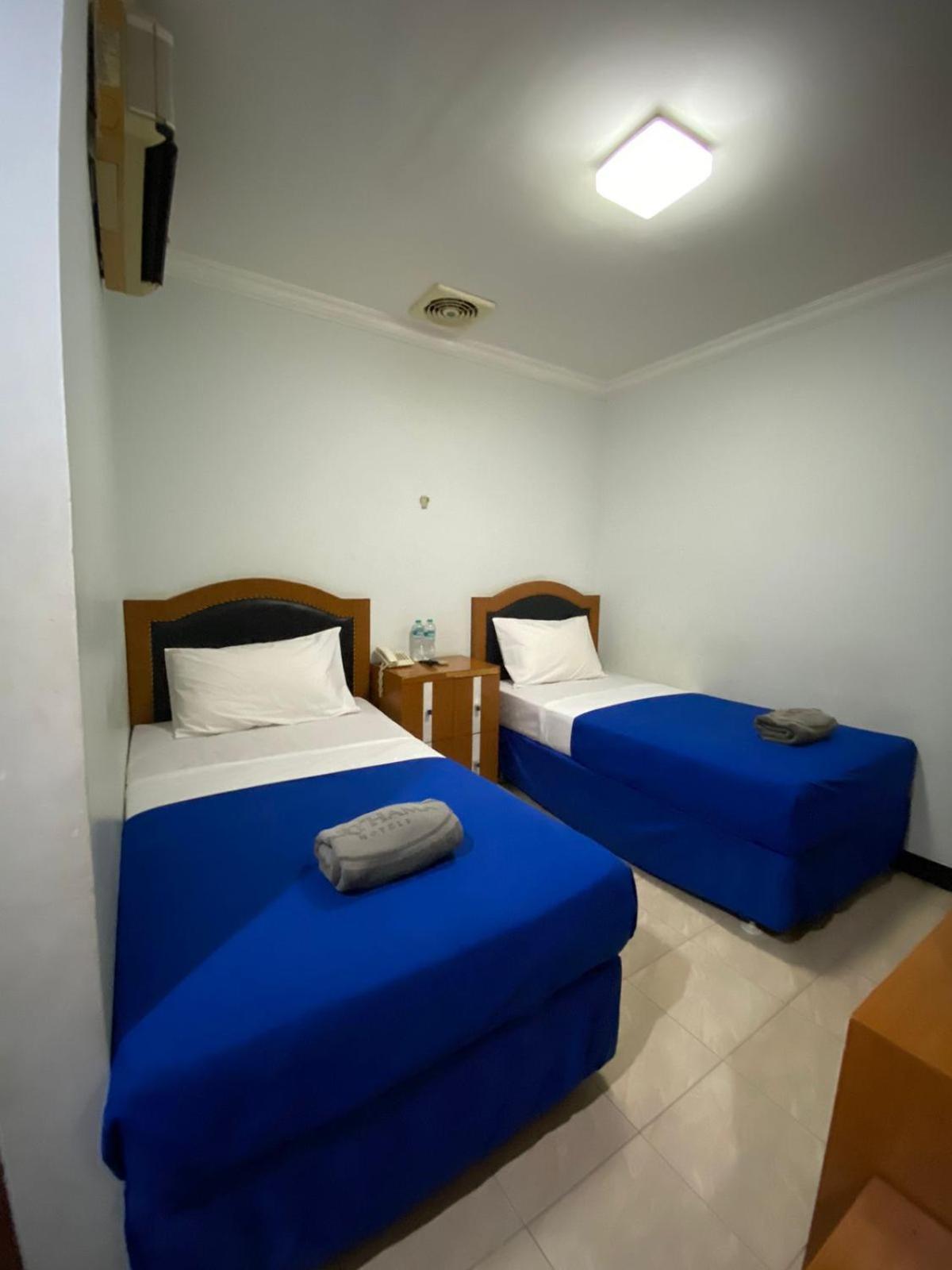 Karsa Utama Hotel Jakarta Exterior foto