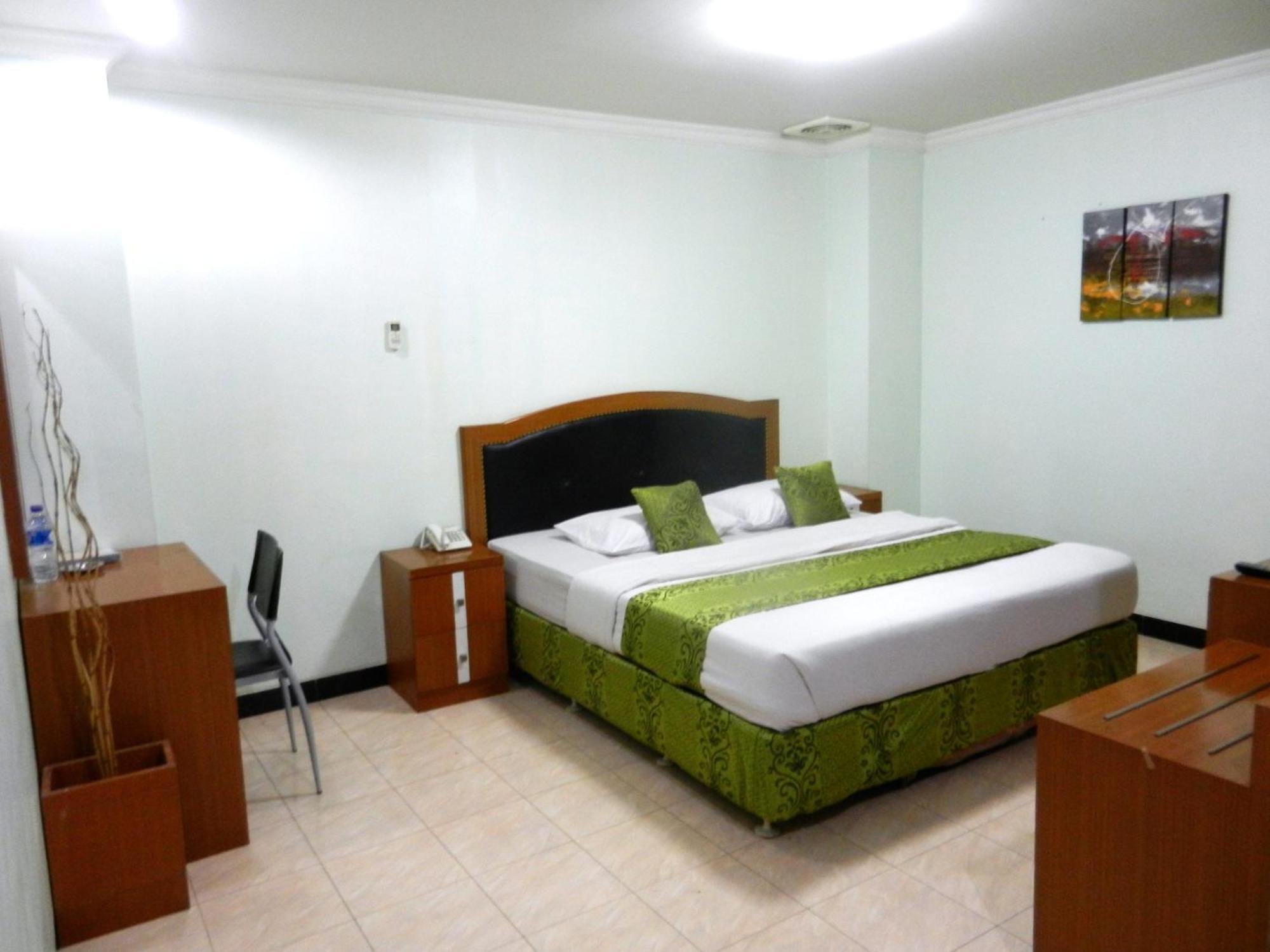 Karsa Utama Hotel Jakarta Zimmer foto